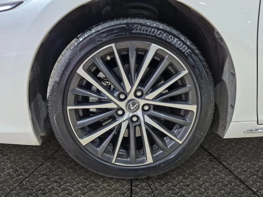 2024 Lexus ES 350 