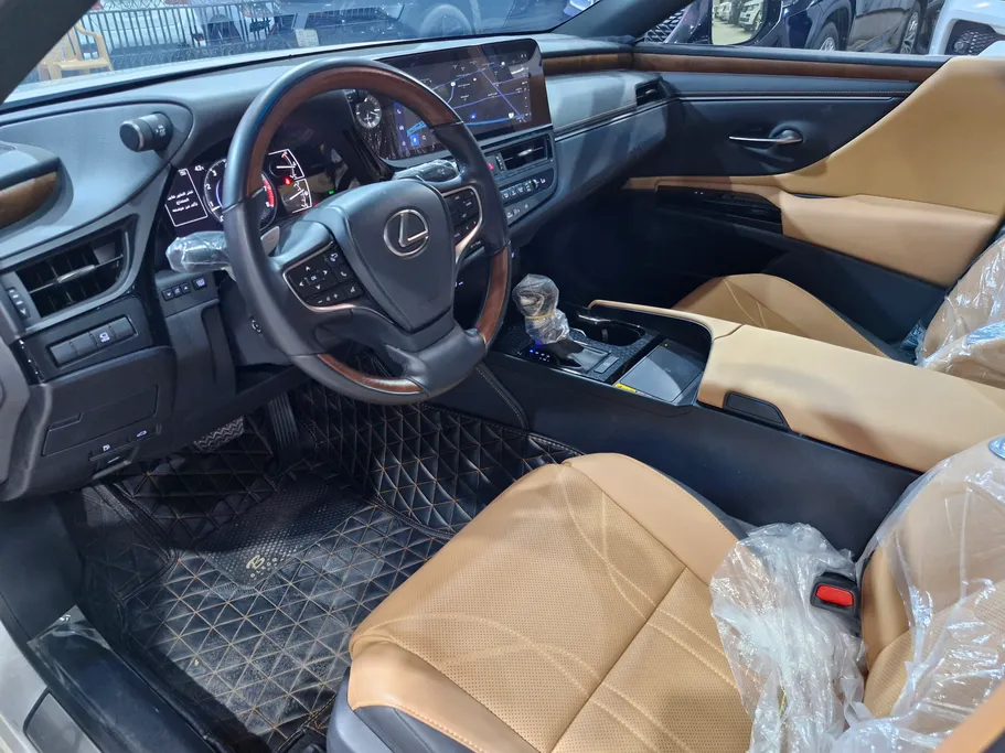 2024 Lexus ES 350 