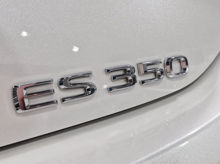2024 Lexus ES 350 