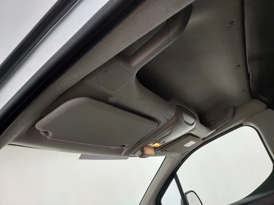 2022 Peugeot Partner Short van 