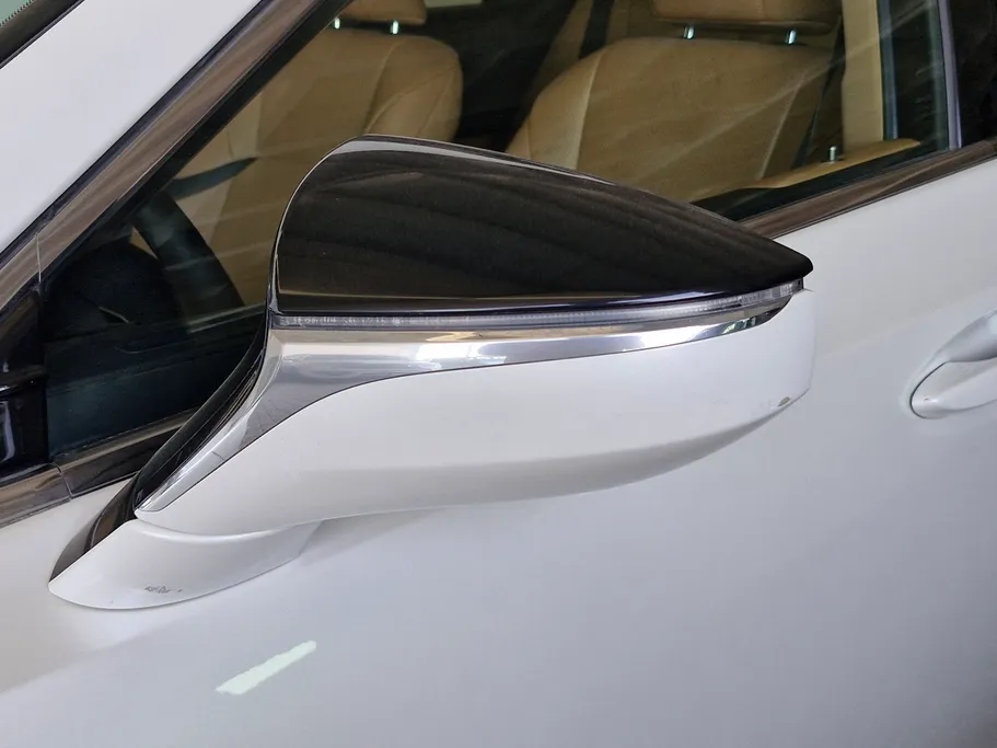 2022 Lexus ES 300 H 