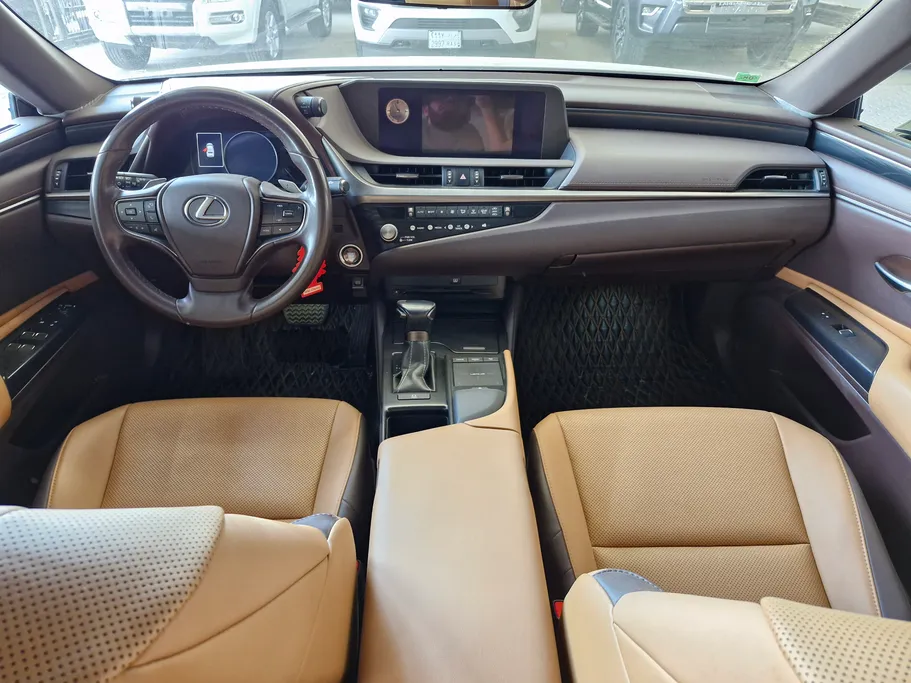 لكزس ES 250 AA Elegant 2021 