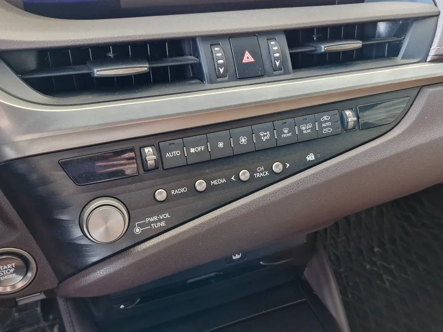 لكزس ES 250 AA Elegant 2021 