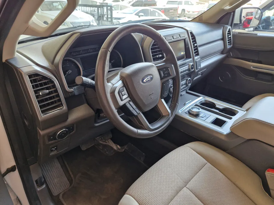 2020 Ford Expedition XLT 