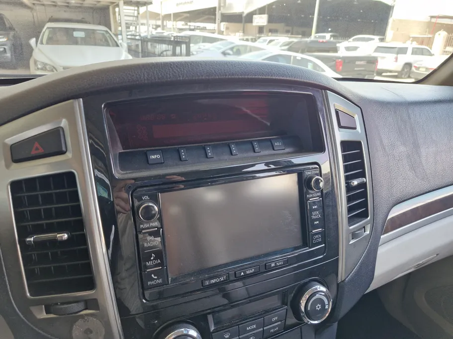 2022 Mitsubishi Pajero GLS 5Doors 