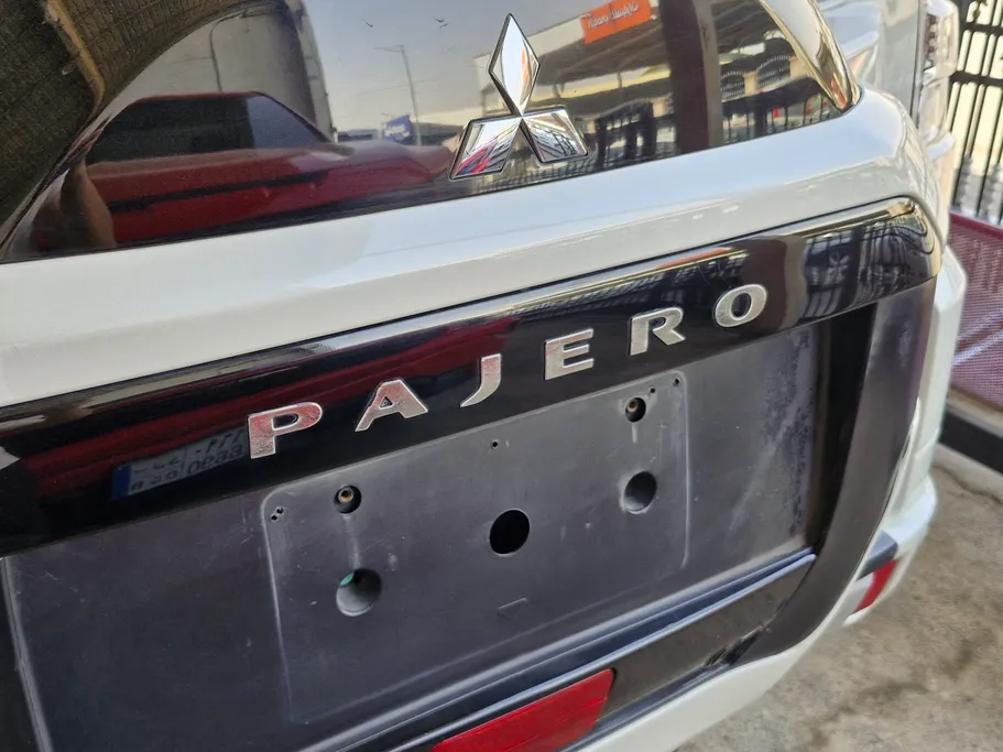 2022 Mitsubishi Pajero GLS 5Doors 