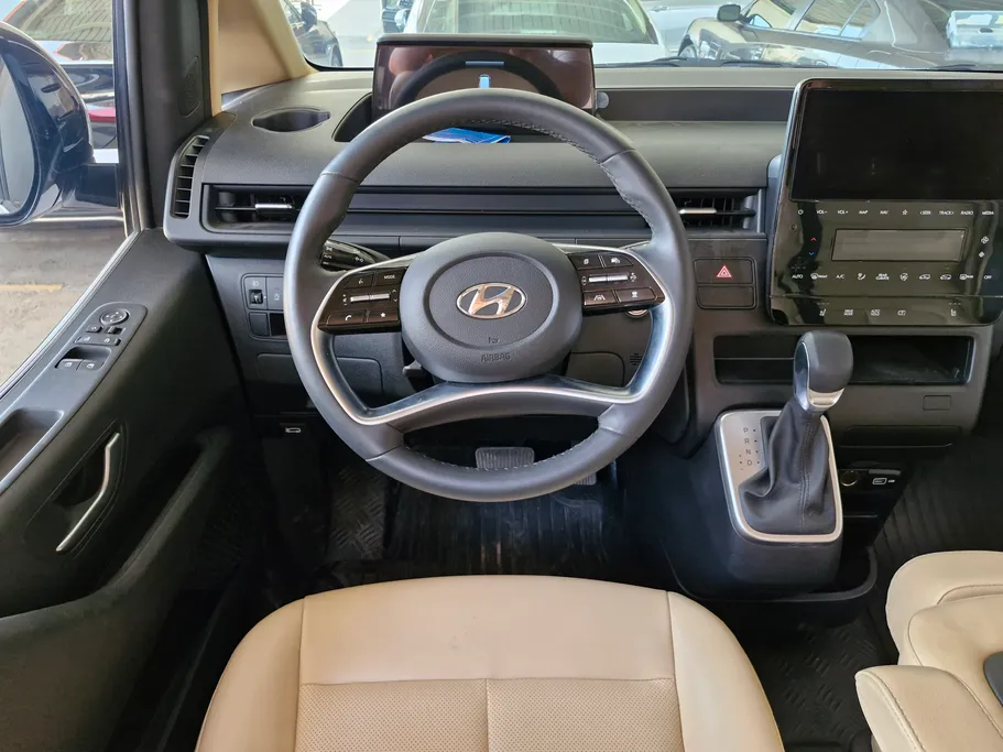 2023 Hyundai Staria Smart 11 ST 