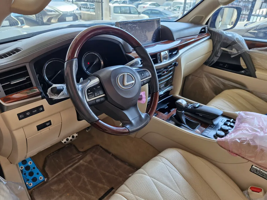 لكزس LX 570 Black Ed. 2021 