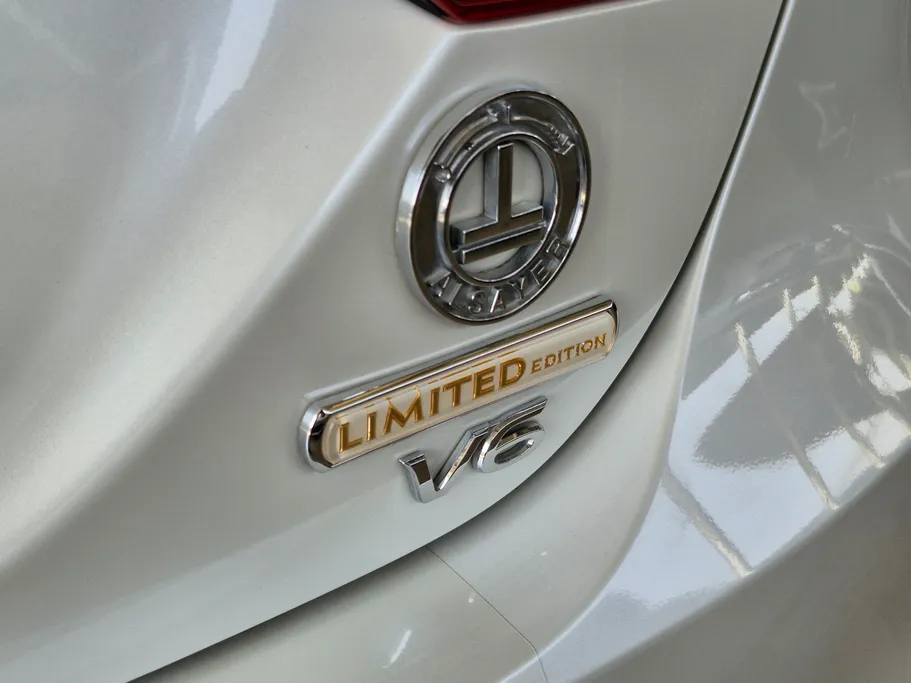 2022 Toyota Camry  Limited 