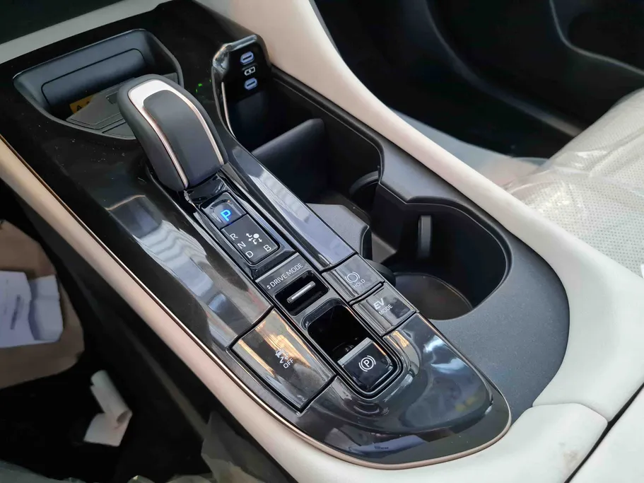 2026 Toyota Crown Prestige 