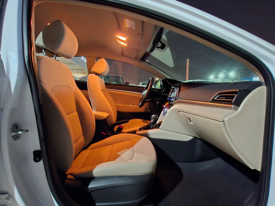 2020 Hyundai Elantra GL 