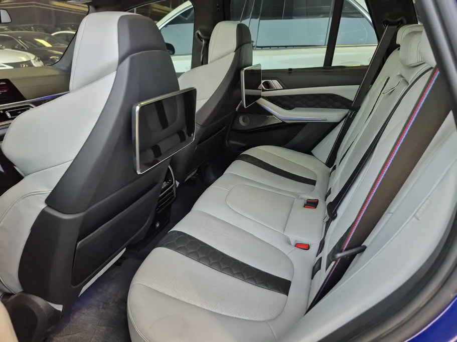 2020 BMW X Series  5 M 