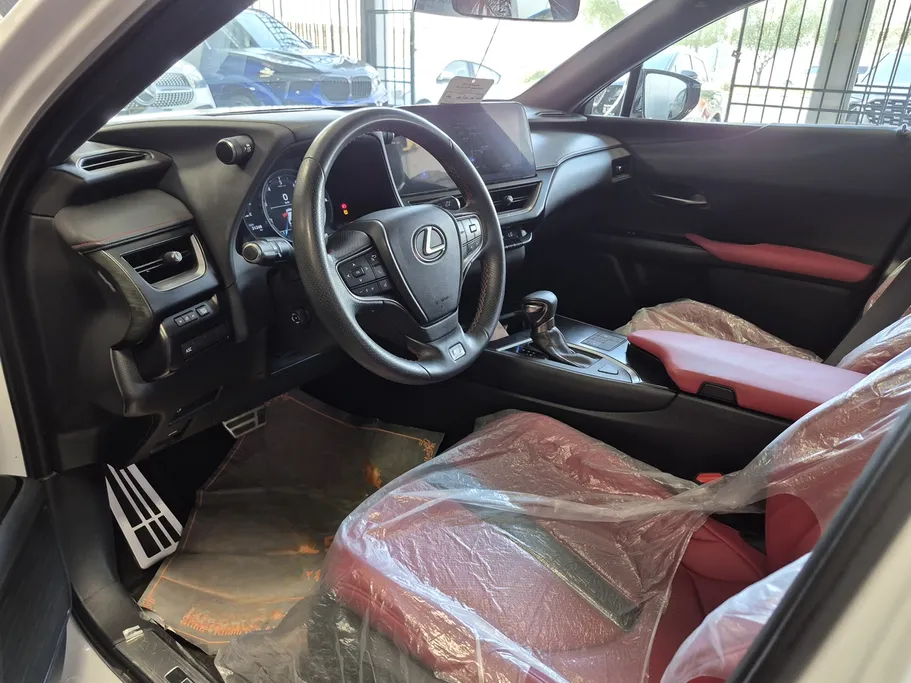 2023 Lexus UX 200 F-Sport  