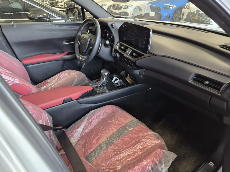 2023 Lexus UX 200 F-Sport  