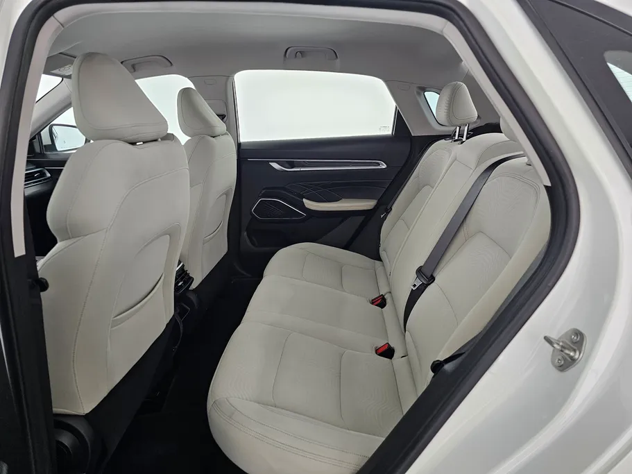 جيلي امجراند GS 2023 