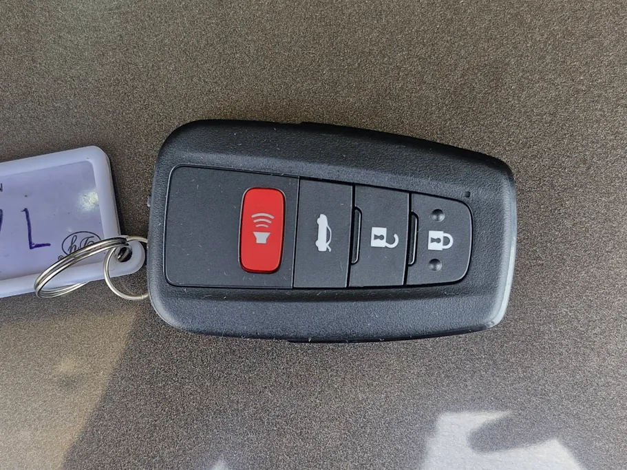 2024 Toyota Camry  GLEX 