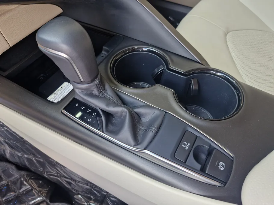 2024 Toyota Camry  GLEX 