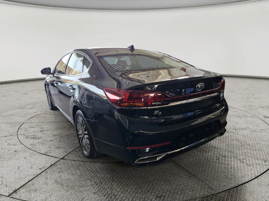 2020 Kia K7  