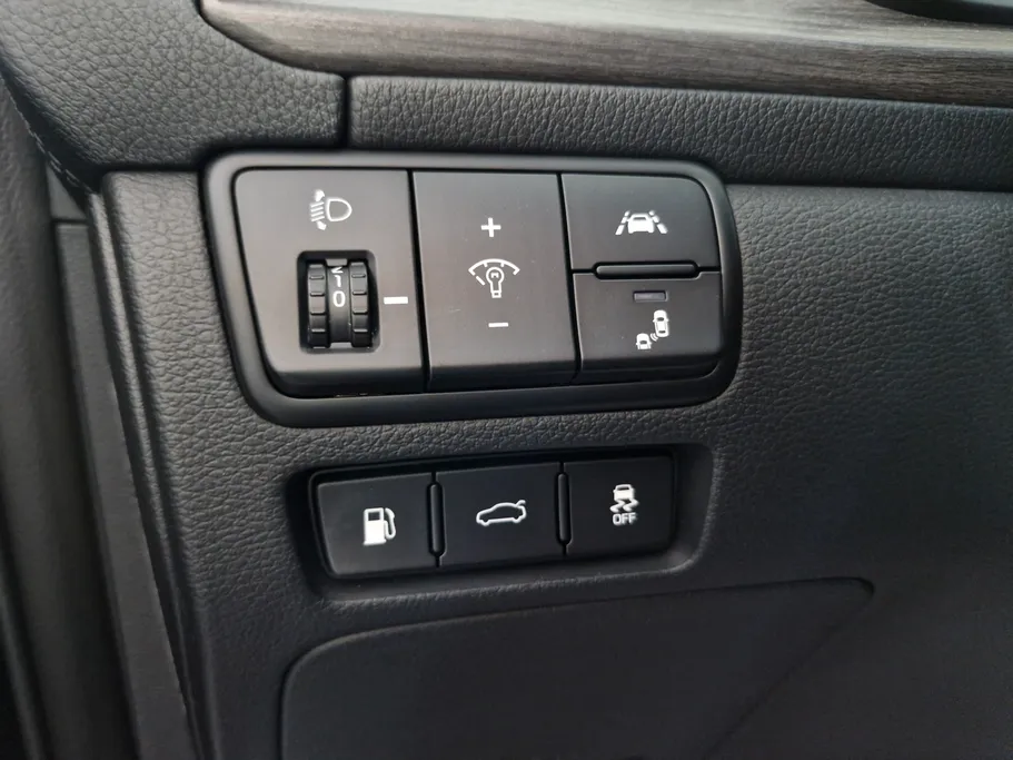 2020 Kia K7  