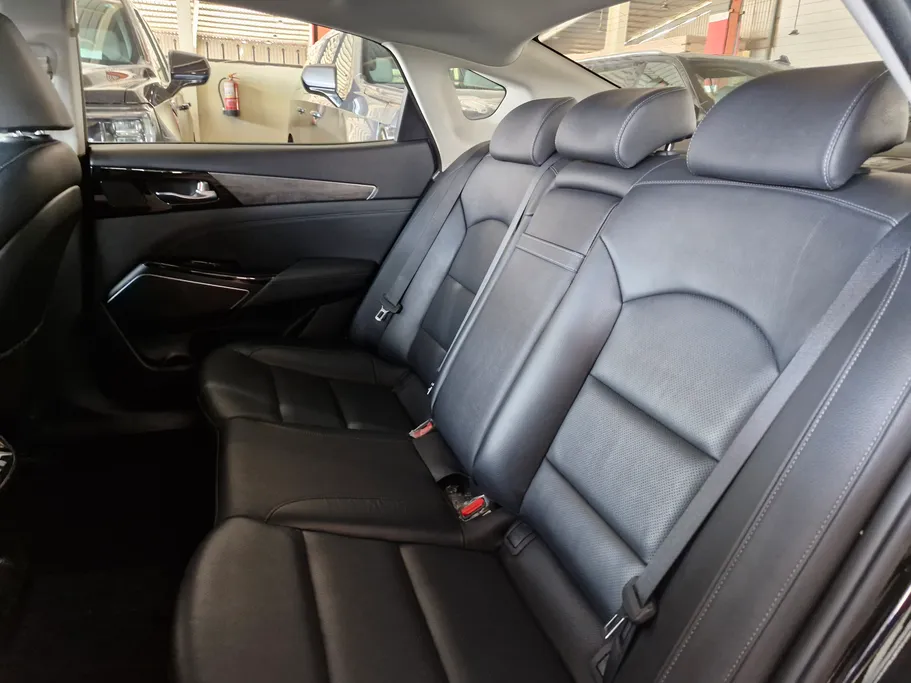 2020 Kia K7  