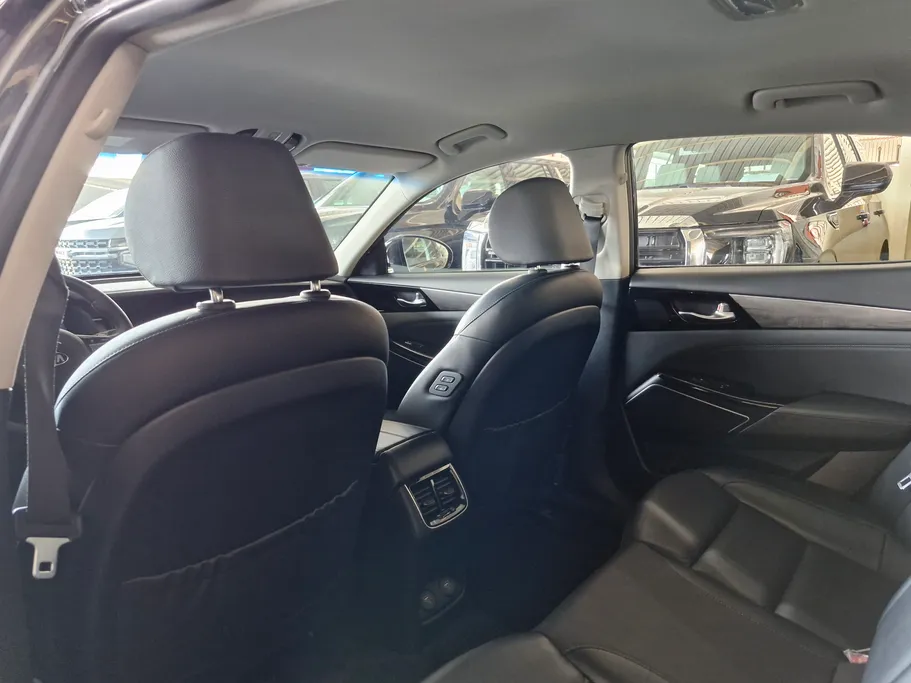 2020 Kia K7  