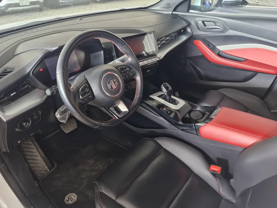 2023 MG GT LUX 