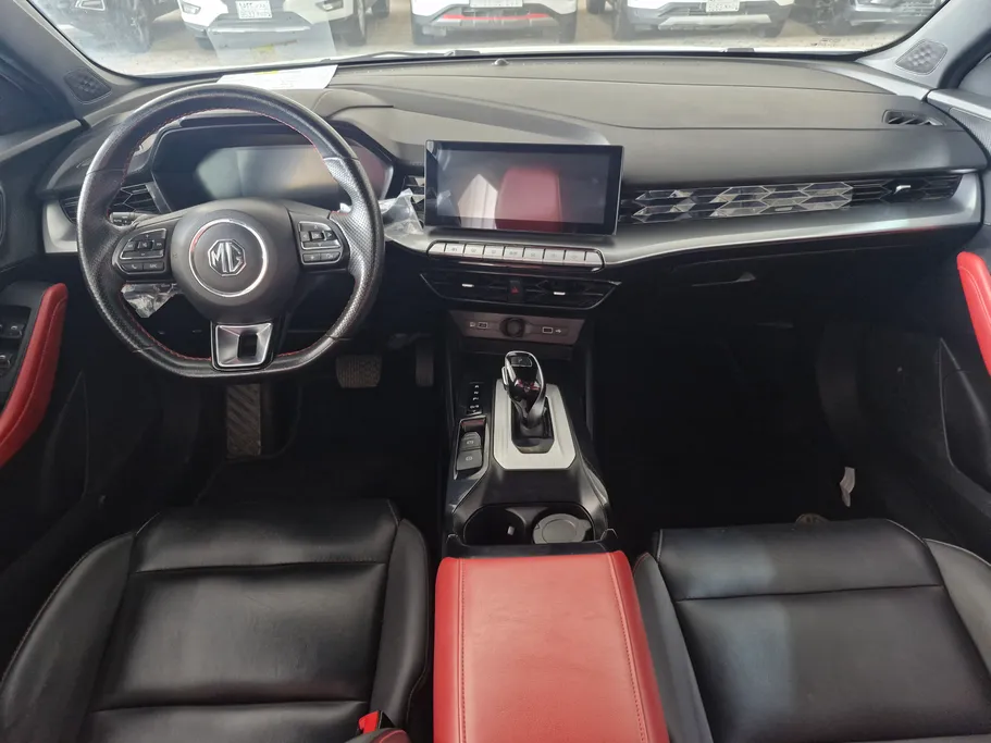 2023 MG GT LUX 