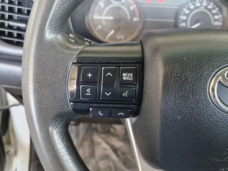 2022 Toyota Hilux GL2 