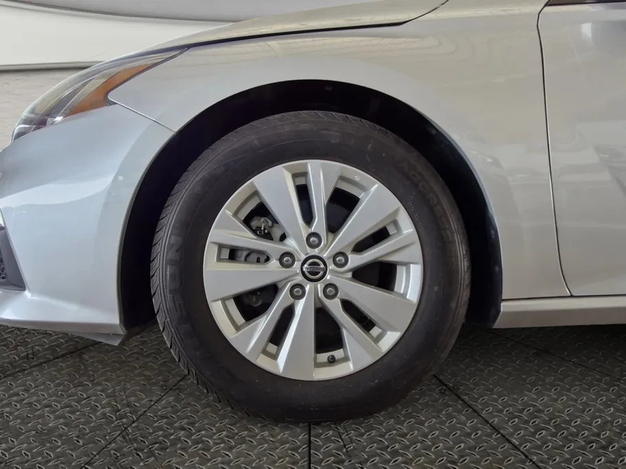 2020 Nissan Altima S 