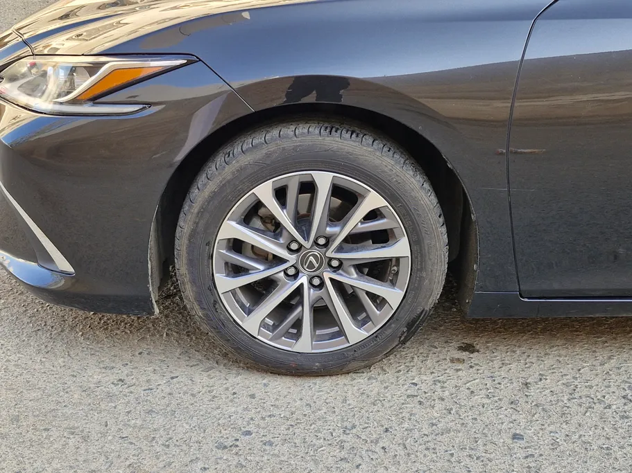 2022 Lexus ES 300 AH Hybrid  
