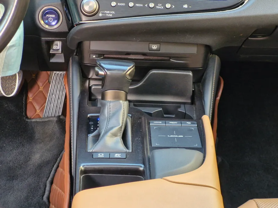 2022 Lexus ES 300 AH Hybrid  