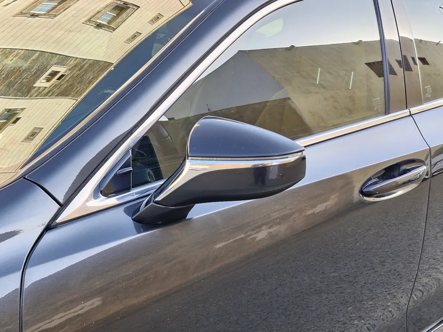 2022 Lexus ES 300 AH Hybrid  