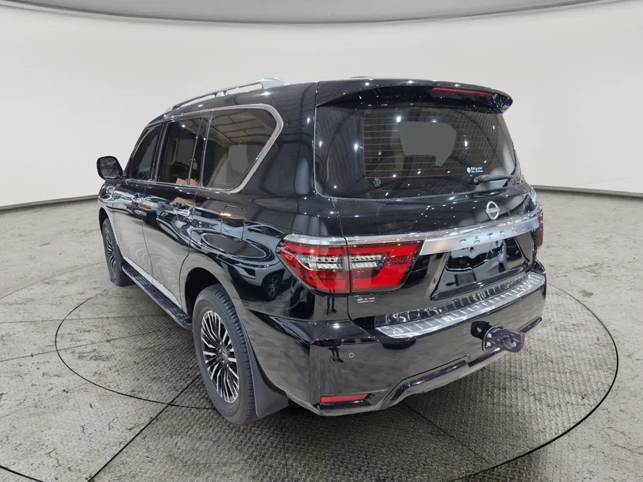 2023 Nissan Patrol Platinum 