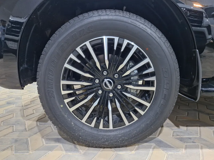 2023 Nissan Patrol Platinum 