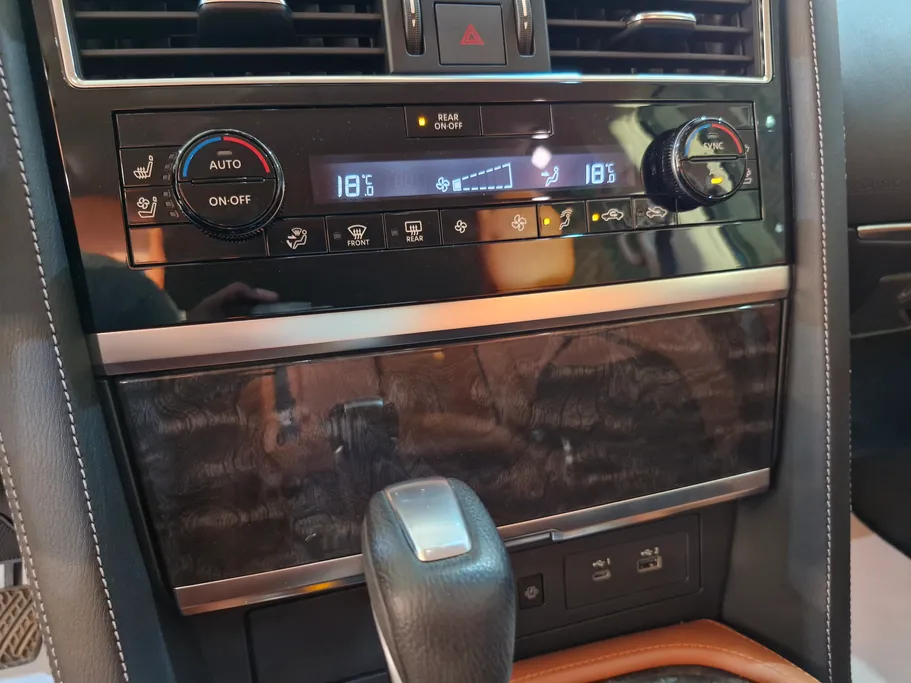 2023 Nissan Patrol Platinum 