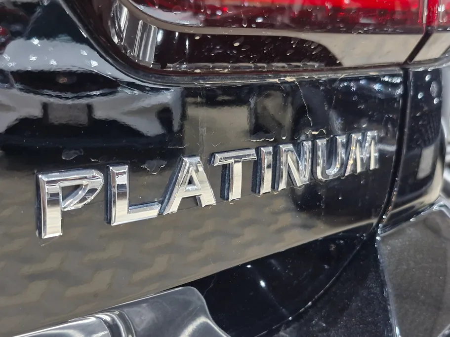 2023 Nissan Patrol Platinum 