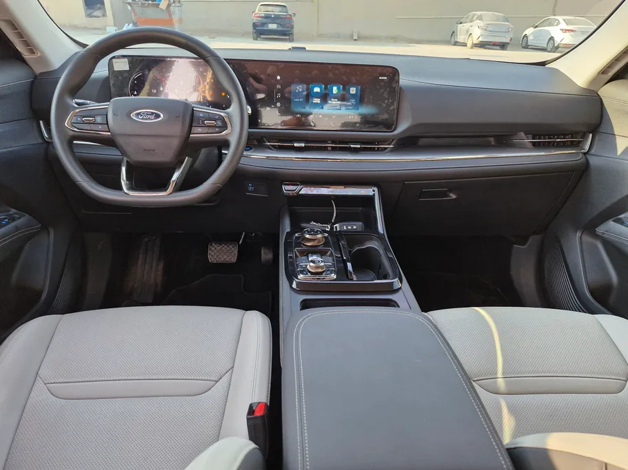 فورد تريتوري امبيانتي 2025 