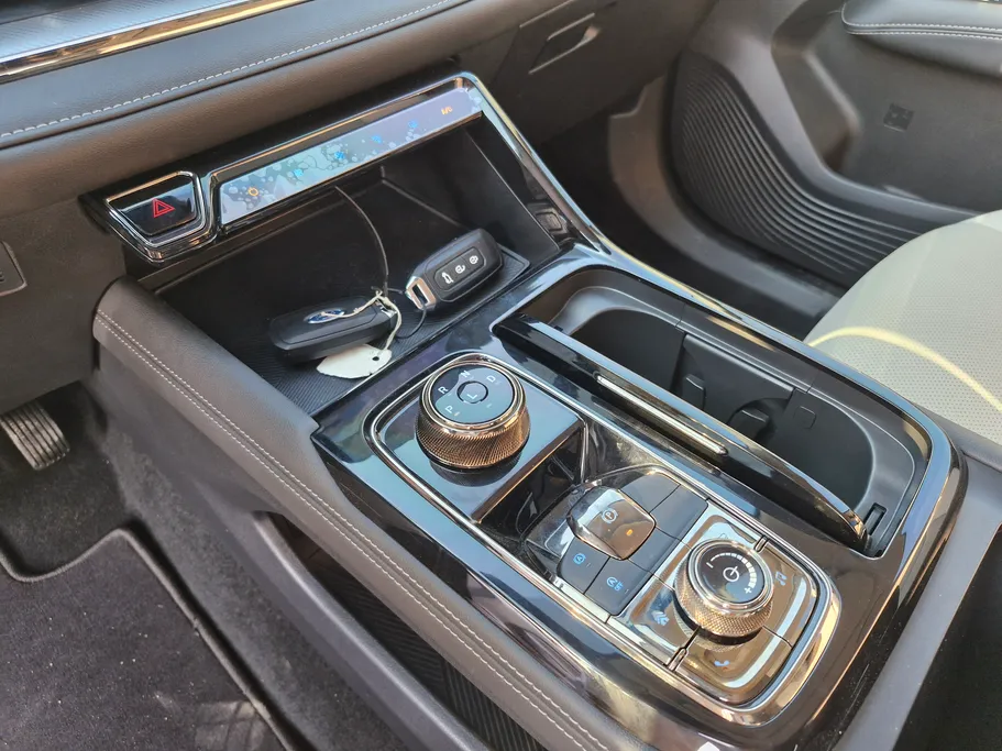 فورد تريتوري امبيانتي 2025 