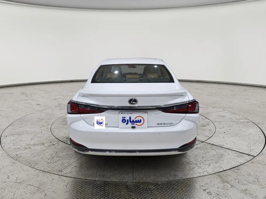 2024 Lexus ES 300 H 