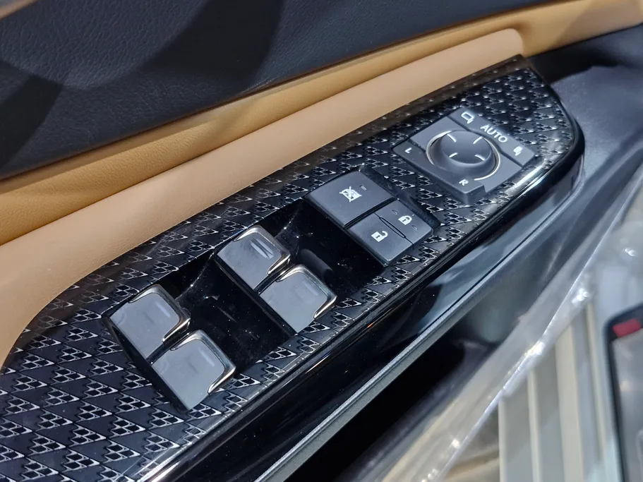 2024 Lexus ES 300 H 