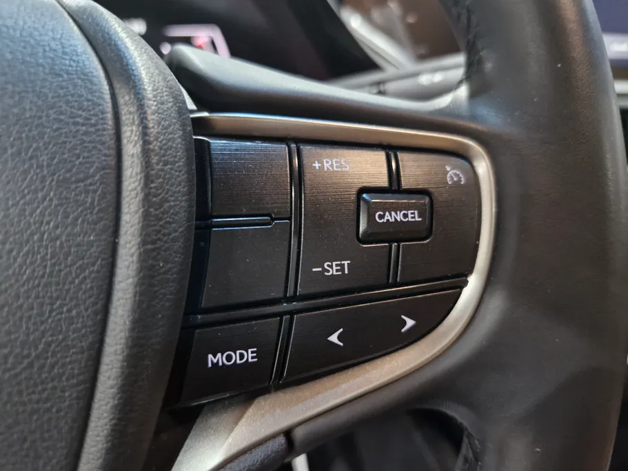 2024 Lexus ES 300 H 