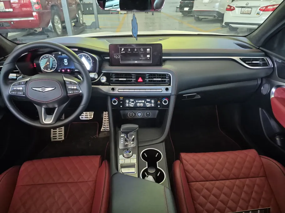 2025 Genesis G70  