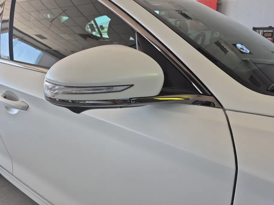 2025 Genesis G70  