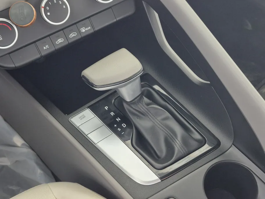 2023 Hyundai Elantra Fleet 