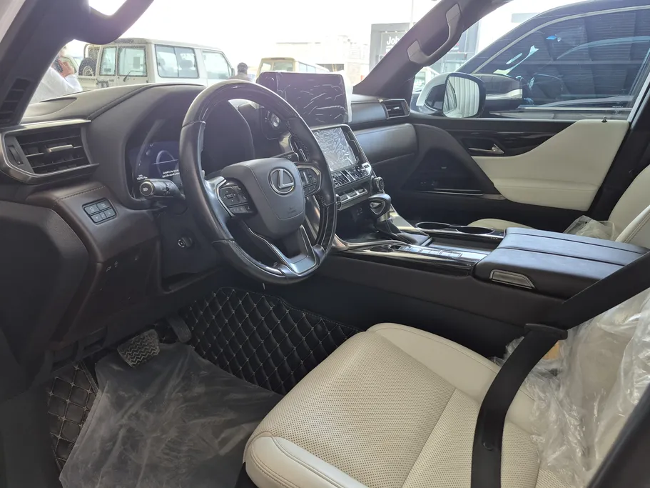 2022 Lexus LX 600 