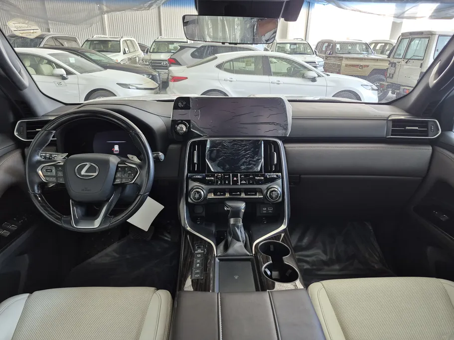 2022 Lexus LX 600 