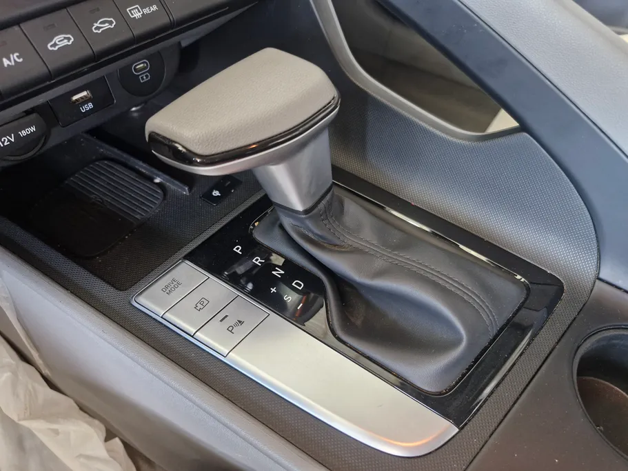 2024 Hyundai Elantra Smart 
