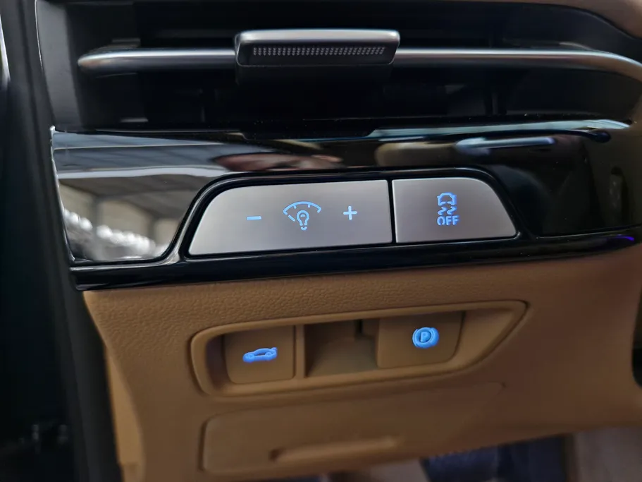 جينيسيس G80 PRESTIGE 2025 