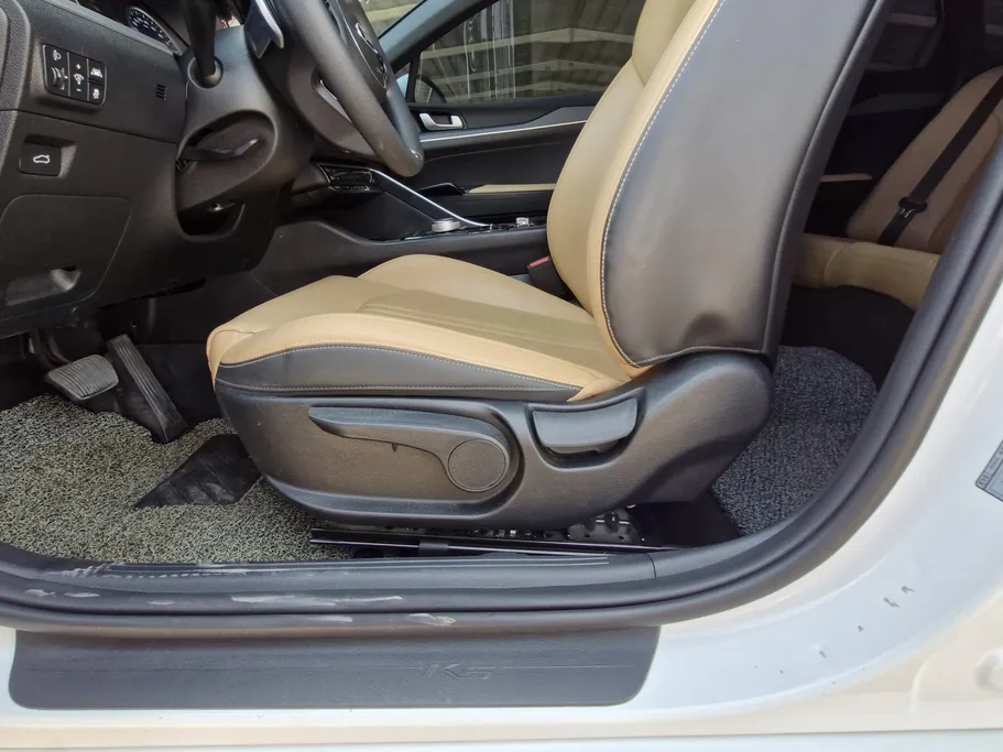 2020 Kia K5 EX 