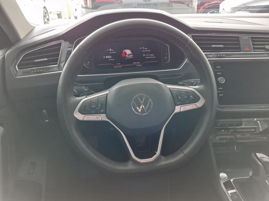 2023 Volkswagen Tiguan SE 